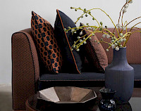 Foto: höpke Möbelstoff activeline mit Easy clean veredelt, Couch mit Kissen